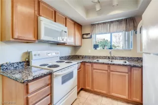 Photo #5: 2143669 Listing 