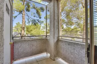 Photo #3: 2143711 Listing 