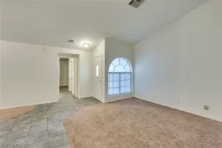 Photo #5: 2143732 Listing