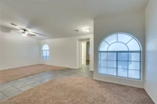 Photo #6: 2143732 Listing