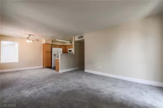 Photo #4: 2143734 Listing