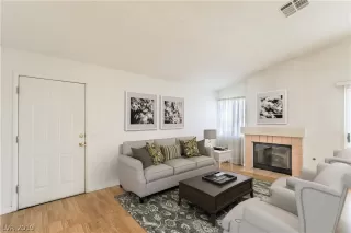 Photo #6: 2143750 Listing