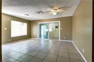 Photo #4: 2143821 Listing 