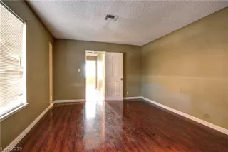 Photo #6: 2143821 Listing 