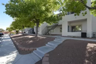 Photo #1: 2143849 Listing