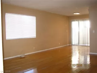 Photo #5: 2143897 Listing 