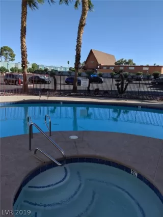 Photo #1: 2143942 Listing