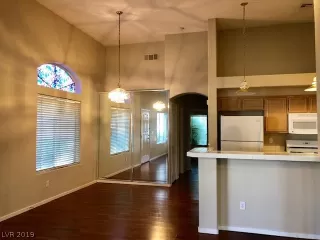 Photo #6: 2143960 Listing
