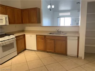 Photo #6: 2143973 Listing 