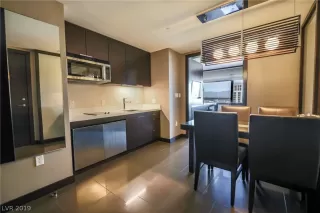 Photo #5: 2143988 Listing