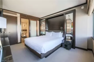 Photo #6: 2143988 Listing