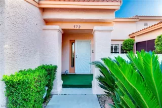 Photo #1: 2143989 Listing