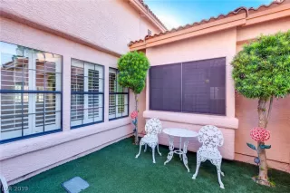 Photo #2: 2143989 Listing