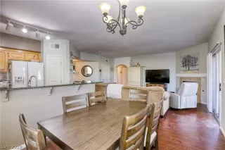 Photo #2: 2143990 Listing 