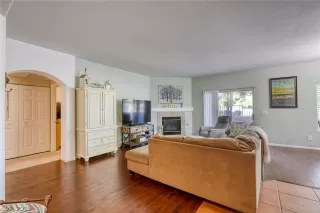 Photo #4: 2143990 Listing 