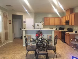Photo #5: 2144003 Listing 
