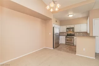 Photo #3: 2144004 Listing