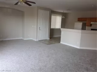 Photo #3: 2144042 Listing