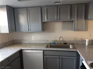 Photo #4: 2144058 Listing 