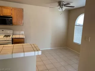 Photo #5: 2144106 Listing 