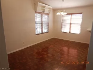 Photo #5: 2144137 Listing