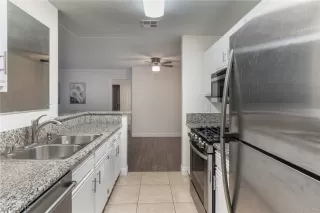 Photo #2: 2144142 Listing