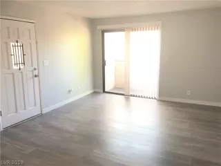 Photo #5: 2144185 Listing 