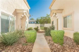 Photo #2: 2144269 Listing