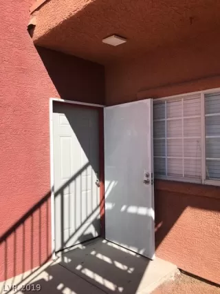 Photo #1: 2144341 Listing 