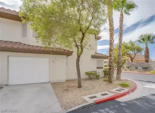 Photo #1: 2144383 Listing