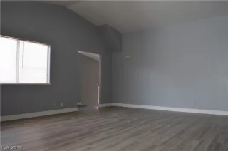 Photo #3: 2144443 Listing 