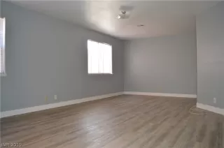 Photo #6: 2144443 Listing 