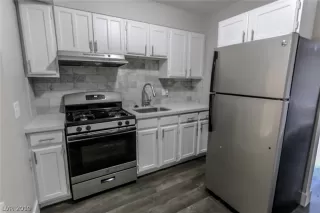 Photo #1: 2144449 Listing 