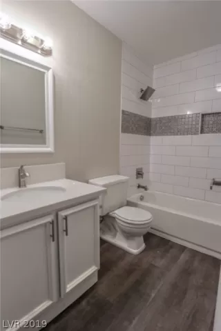 Photo #3: 2144449 Listing 