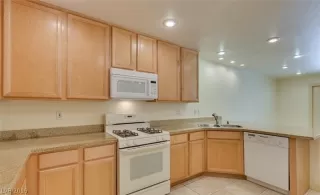 Photo #5: 2144486 Listing 