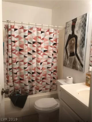 Photo #3: 2144524 Listing