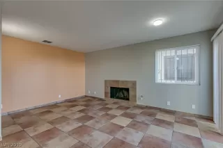 Photo #6: 2144542 Listing