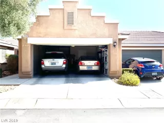 Photo #1: 2144564 Listing