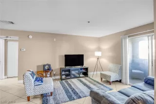 Photo #3: 2144603 Listing