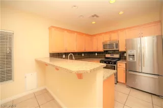 Photo #3: 2144670 Listing 