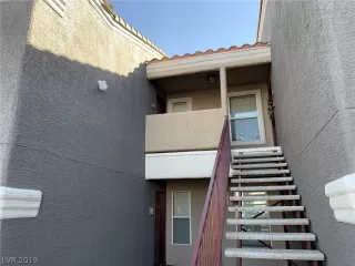 Photo #1: 2144694 Listing