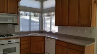 Photo #5: 2144781 Listing 