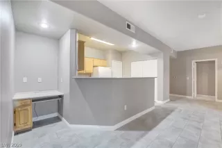 Photo #3: 2144817 Listing