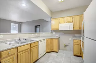 Photo #4: 2144817 Listing