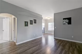 Photo #1: 2144843 Listing