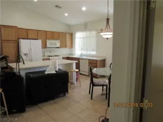 Photo #6: 2144921 Listing 