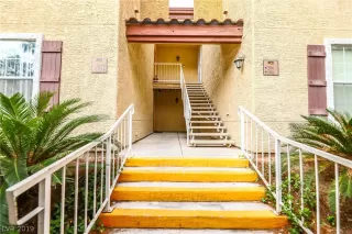 Photo #2: 2144941 Listing