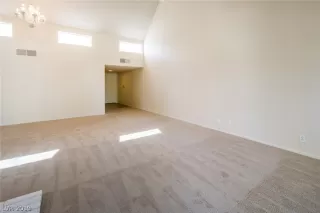 Photo #6: 2144961 Listing 