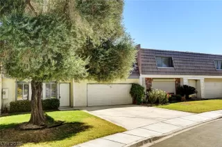 Photo #1: 2144986 Listing