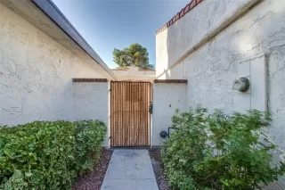 Photo #2: 2145049 Listing